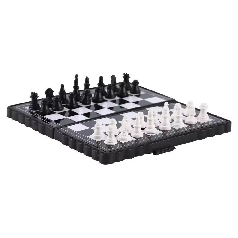 1Pc Mini Magnetic  Chess Set   – Board Game For Kids Bewertung und Preis